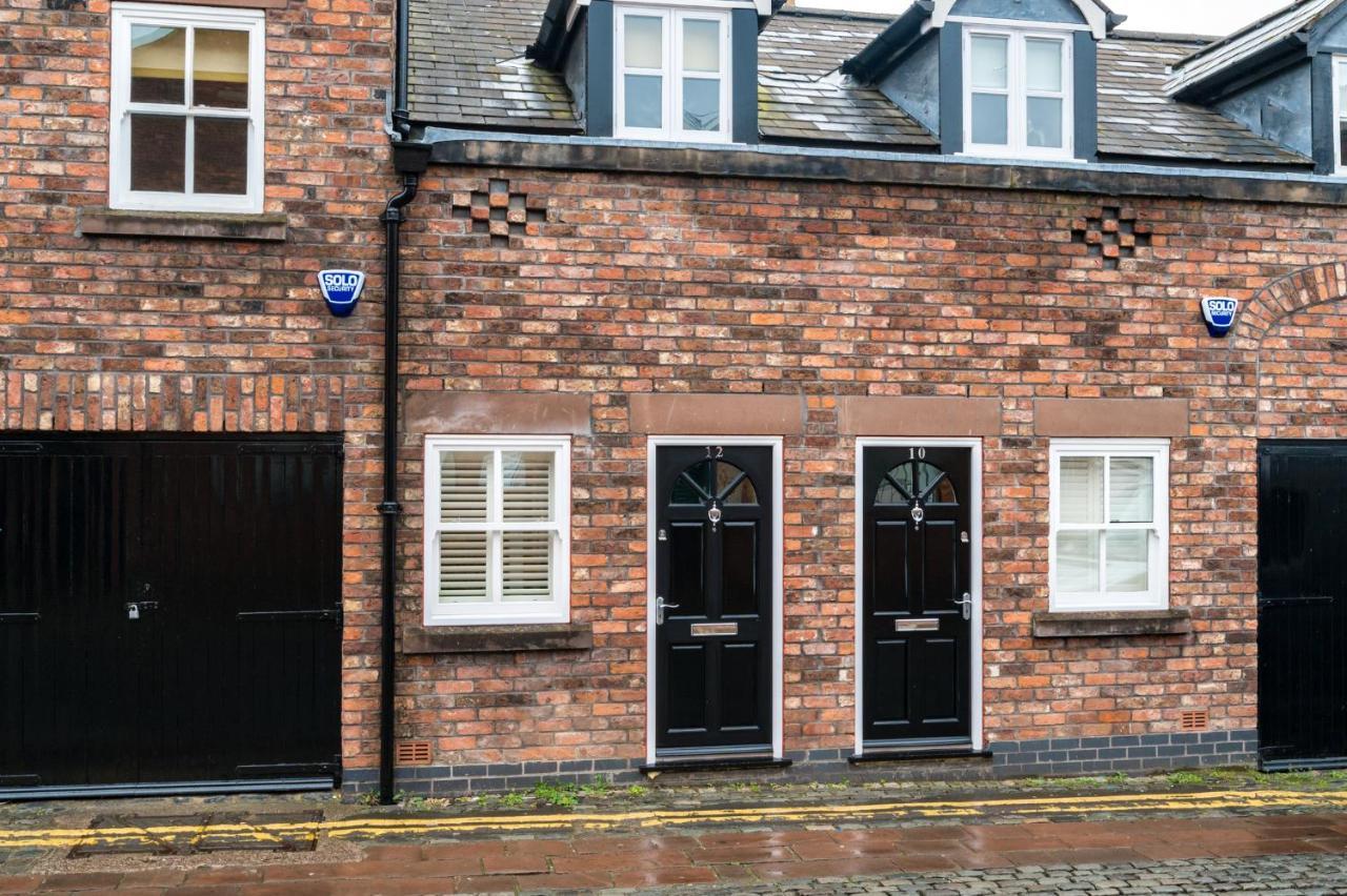 Host & Stay - The Pilgrim Coach Houses Liverpool Exterior photo